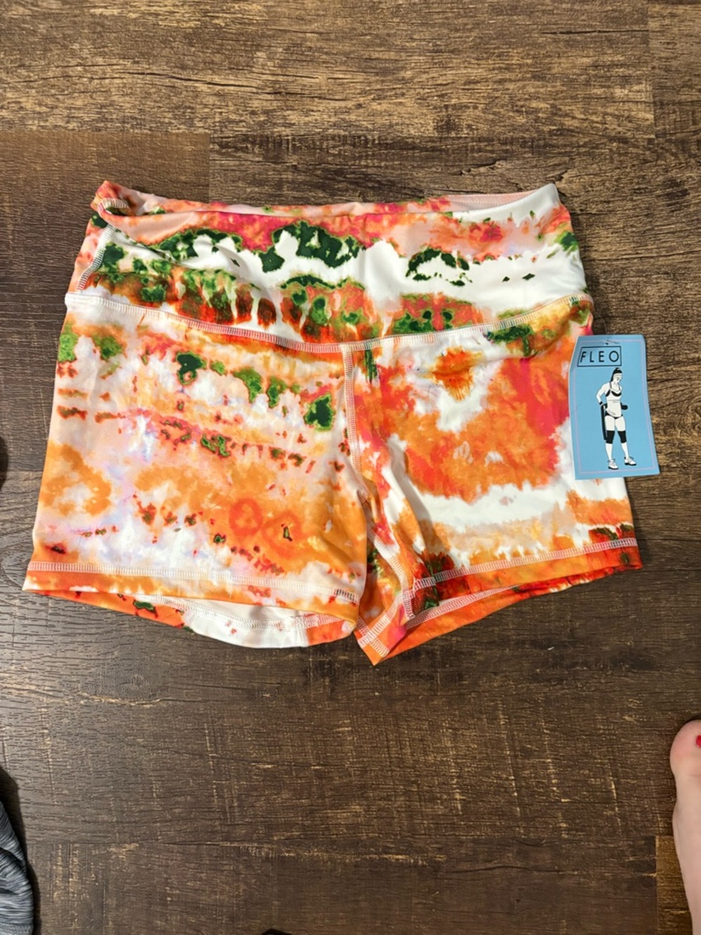 Fleo Women's Orange & Green Tie-Dye Performance Bike Shorts